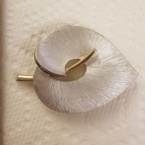 Vintage Pastelli brooch